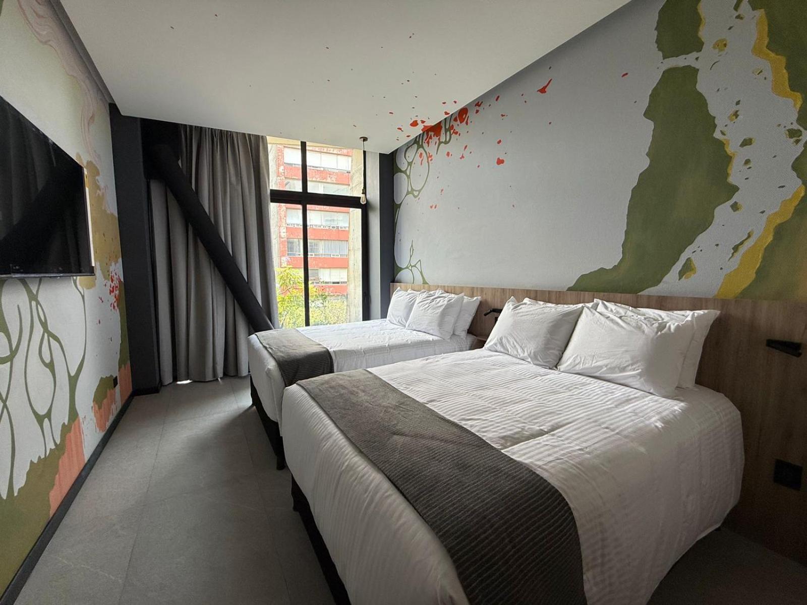Street Art Roma Hotel